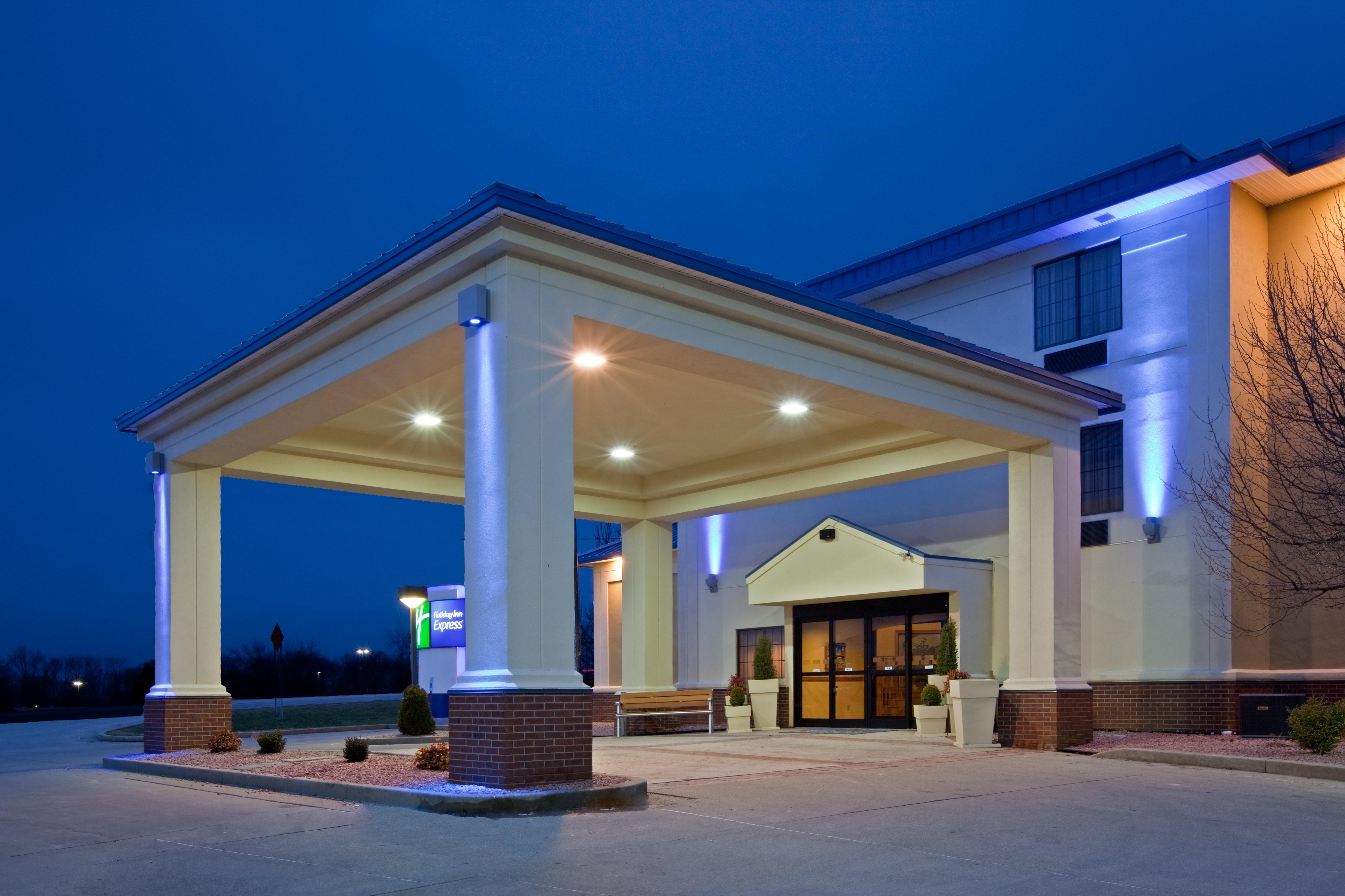 Holiday Inn Express Washington Экстерьер фото