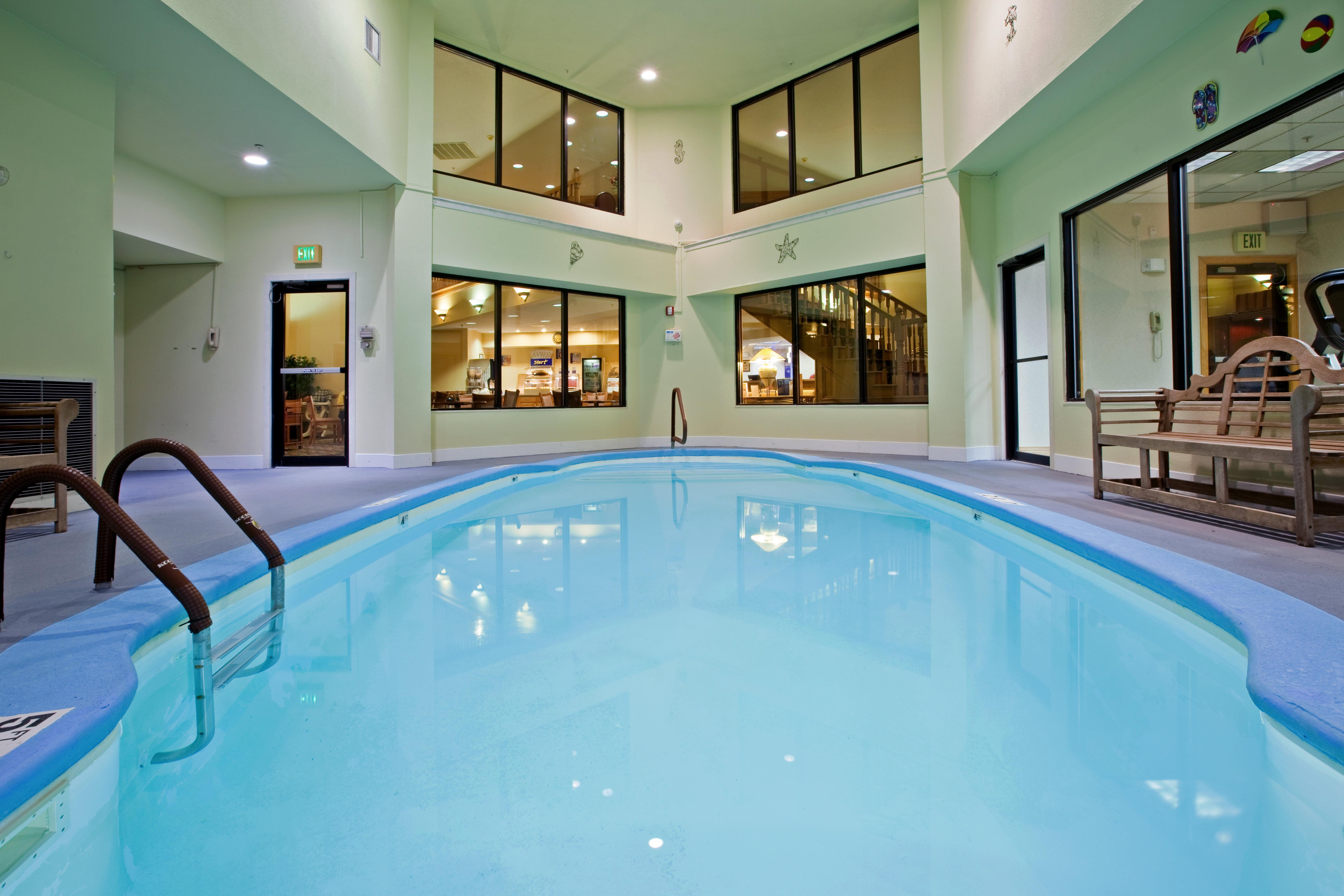 Holiday Inn Express Washington Удобства фото