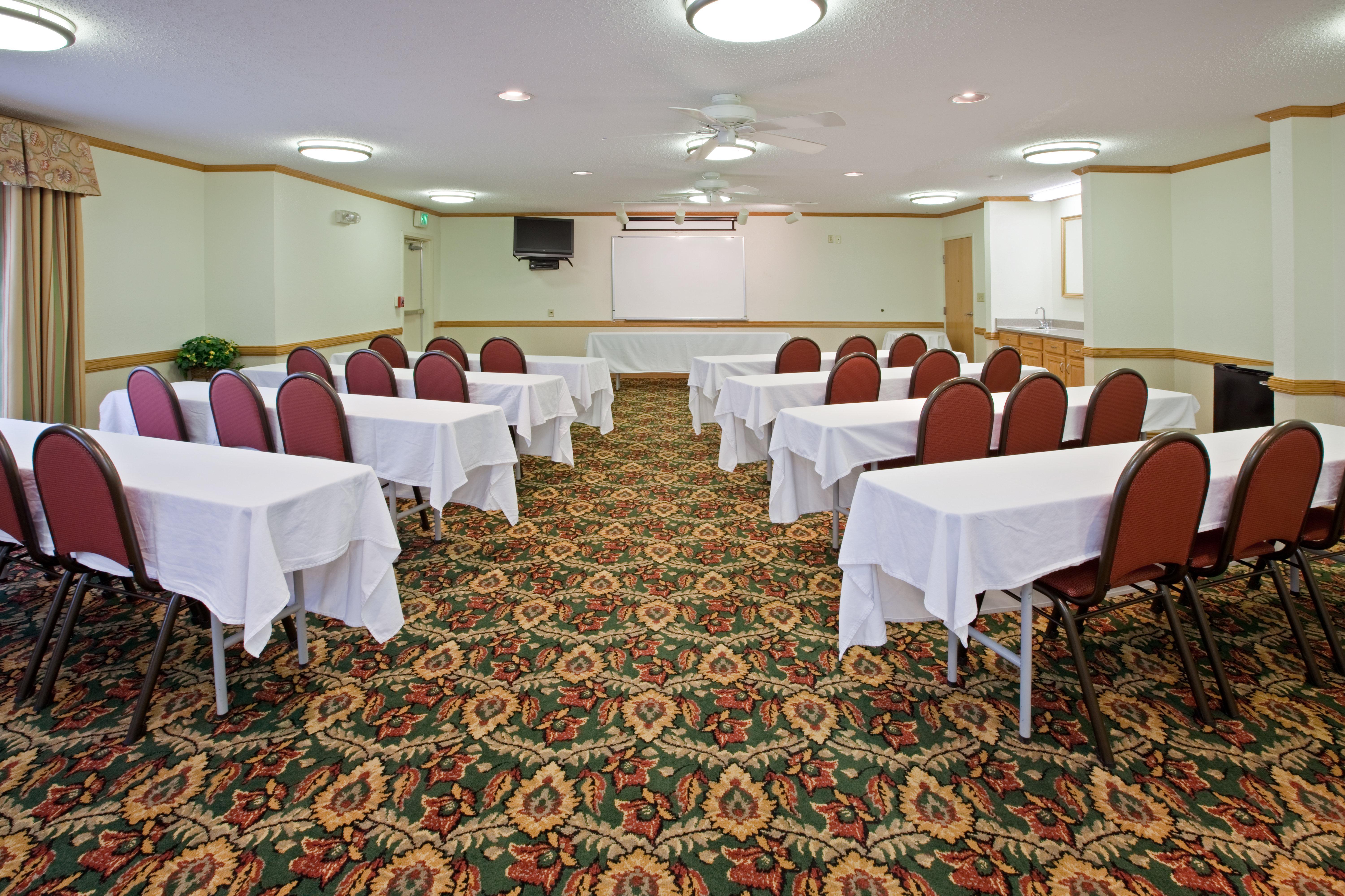 Holiday Inn Express Washington Экстерьер фото